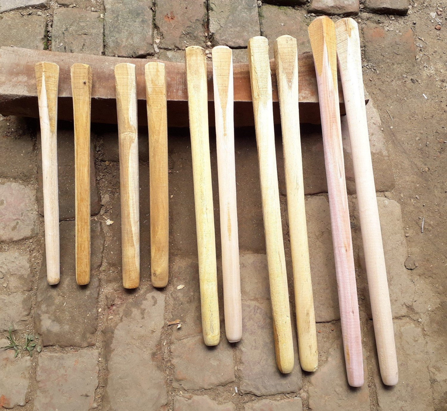 WOODEN KUDAL HANDLE